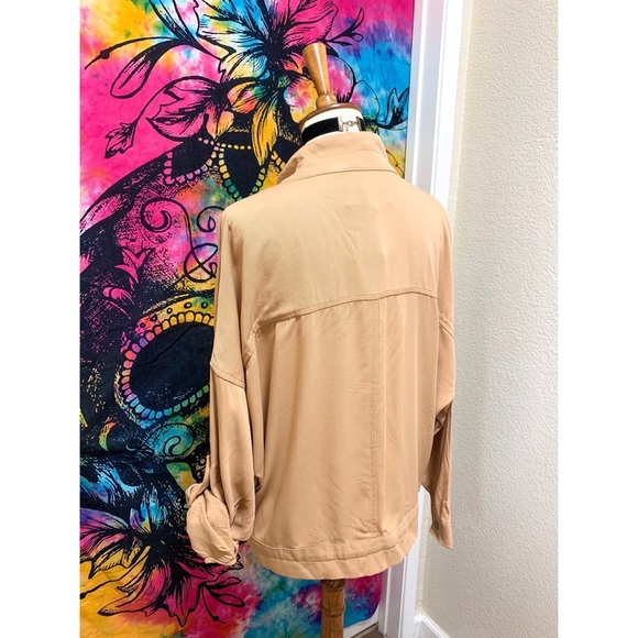 π Beautiful summer jacket - Picture 7 of 11